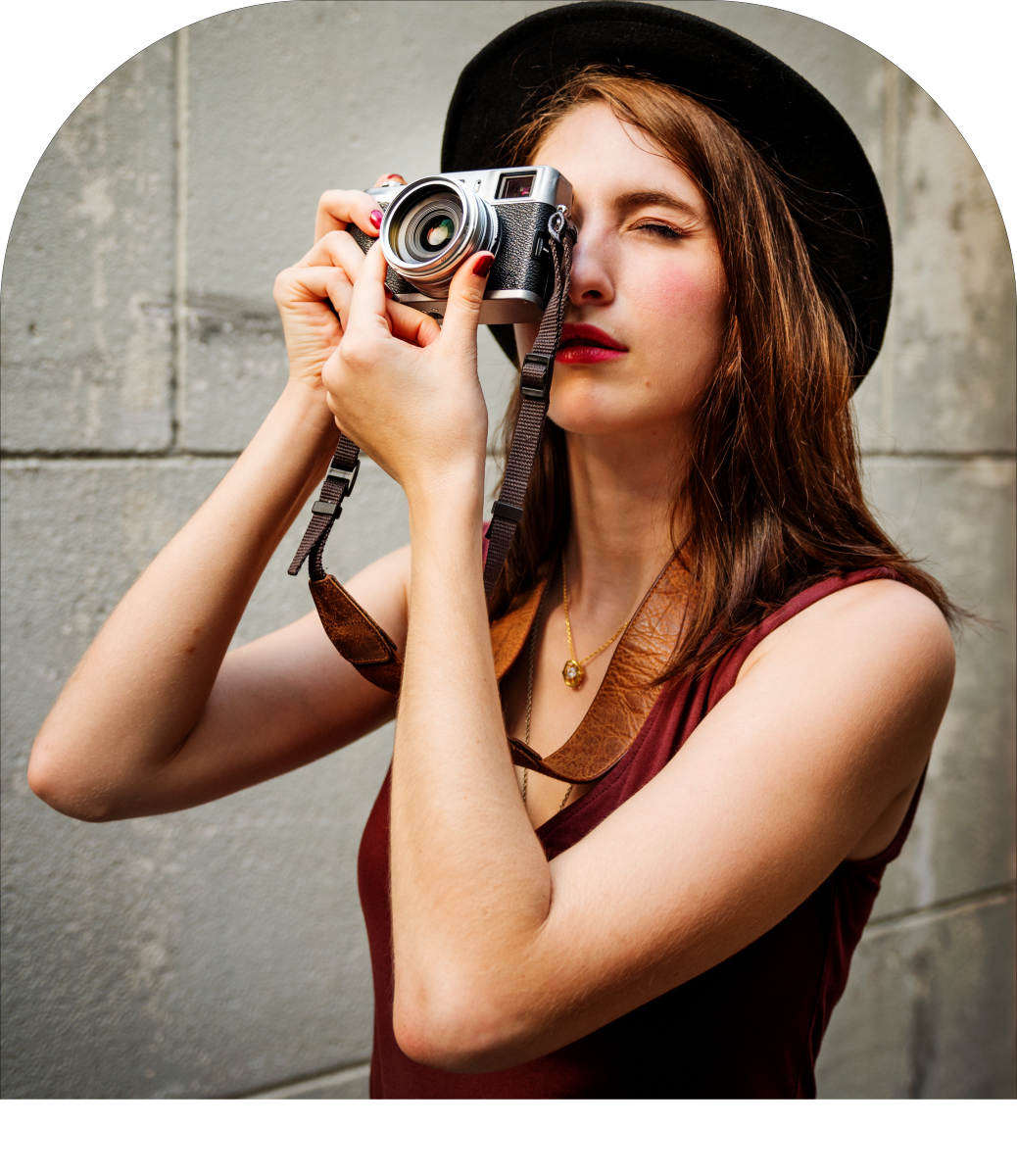 Evelin Elizabeth VP — behind-the-scenes of a video shoot.
